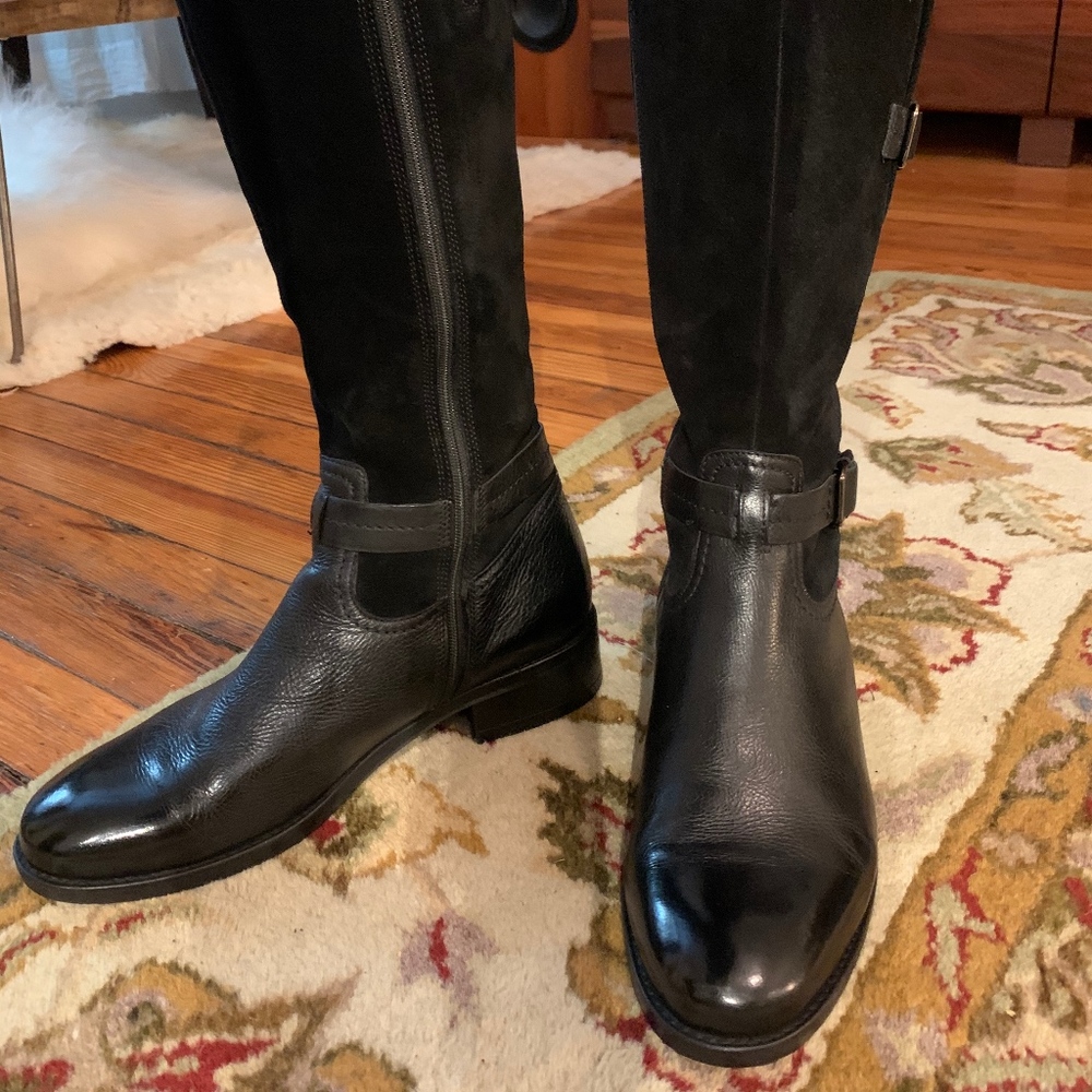 Clarks black leather and suede boots - LIKE NEW